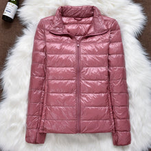 Load image into Gallery viewer, Hiver femmes ultraléger mince doudoune blanc canard vers le bas à capuche vestes à manches longues manteau chaud Parka femme Portable Outwear