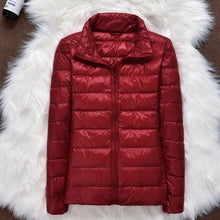 Load image into Gallery viewer, Hiver femmes ultraléger mince doudoune blanc canard vers le bas à capuche vestes à manches longues manteau chaud Parka femme Portable Outwear
